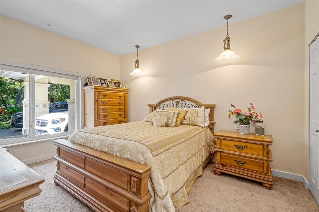 For Sale: $4,050,000 (7 beds, 6 baths, 5114 Square Feet)