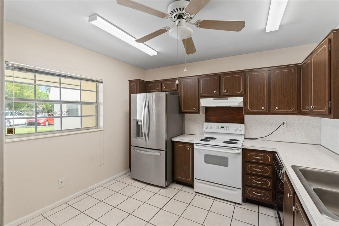 Activo con contrato: $164,900 (1 camas, 1 baños, 935 Pies cuadrados)