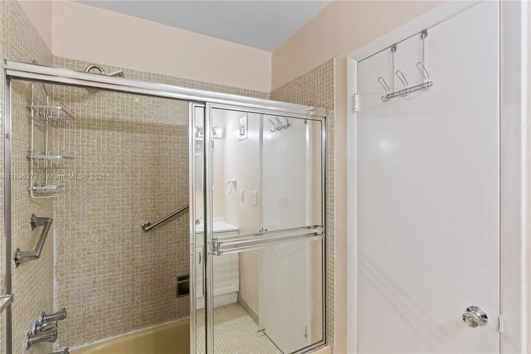 Activo con contrato: $164,900 (1 camas, 1 baños, 935 Pies cuadrados)