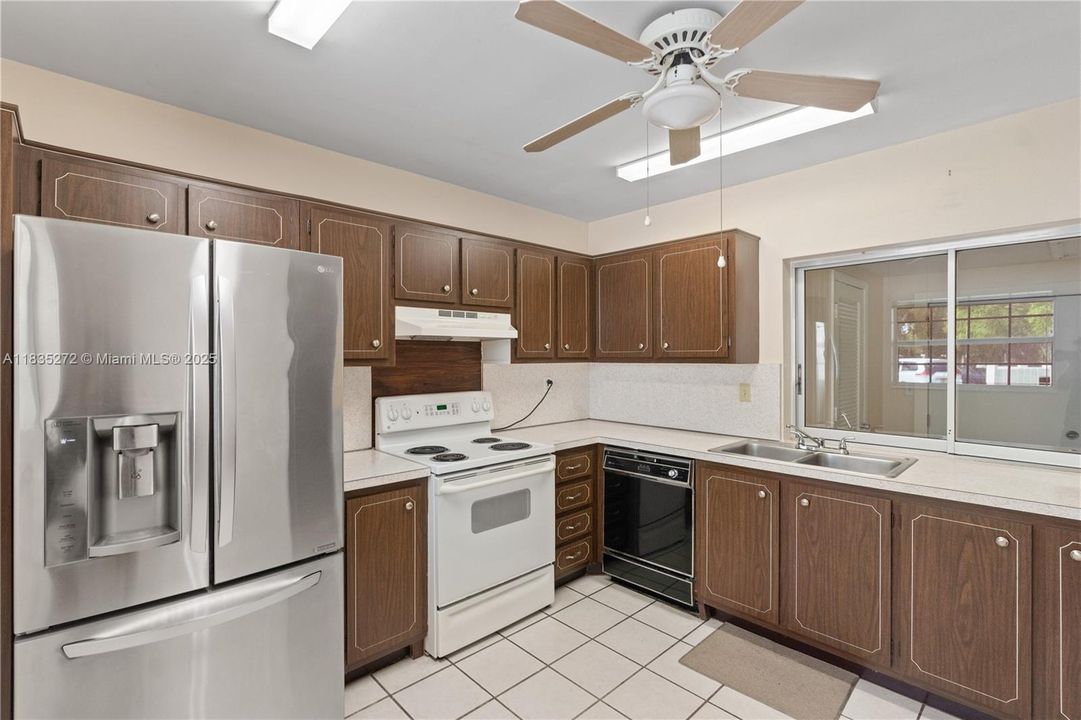 Activo con contrato: $164,900 (1 camas, 1 baños, 935 Pies cuadrados)