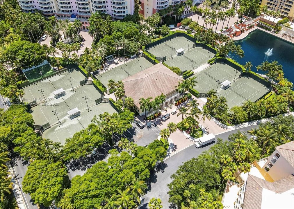 Active With Contract: $2,200,000 (3 beds, 3 baths, 2100 Square Feet)