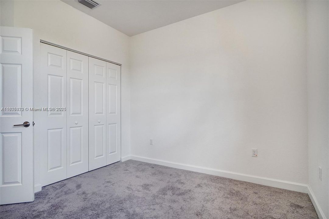 For Rent: $3,198 (3 beds, 2 baths, 1468 Square Feet)