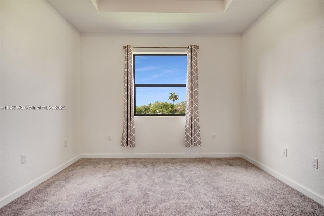 For Rent: $3,198 (3 beds, 2 baths, 1468 Square Feet)