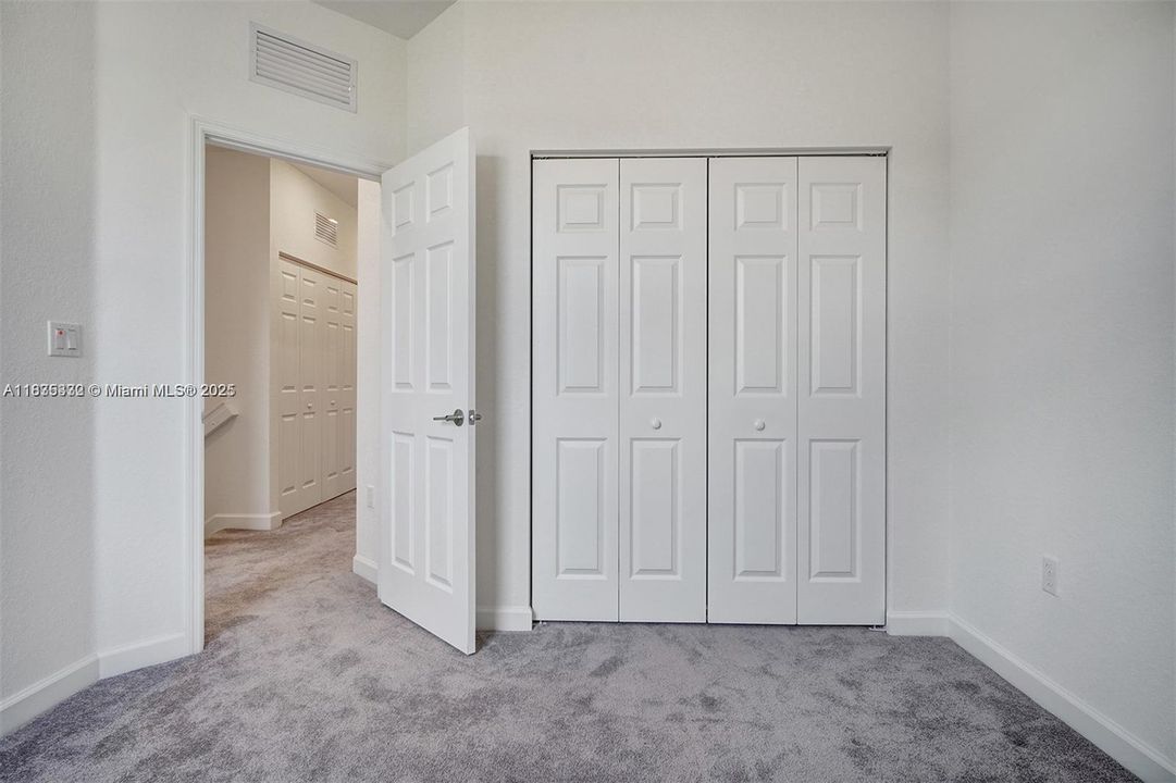 For Rent: $3,198 (3 beds, 2 baths, 1468 Square Feet)