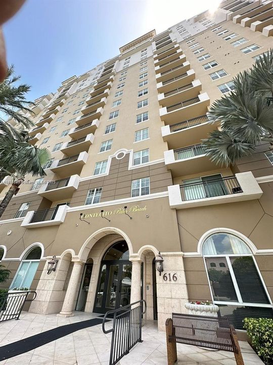 En Venta: $245,000 (1 camas, 1 baños, 696 Pies cuadrados)