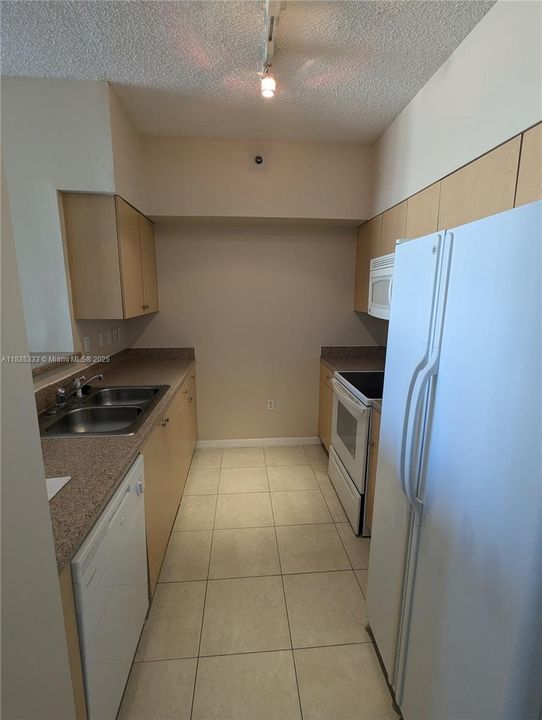 En Venta: $245,000 (1 camas, 1 baños, 696 Pies cuadrados)