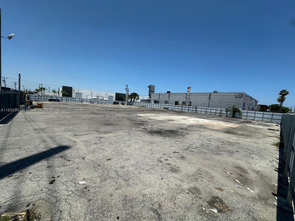 待售: $4,000,000 (0 贝兹, 0 浴室, 0 平方英尺)