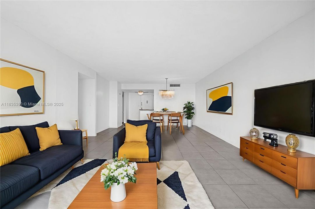 Vendido Recientemente: $265,000 (2 camas, 2 baños, 1280 Pies cuadrados)