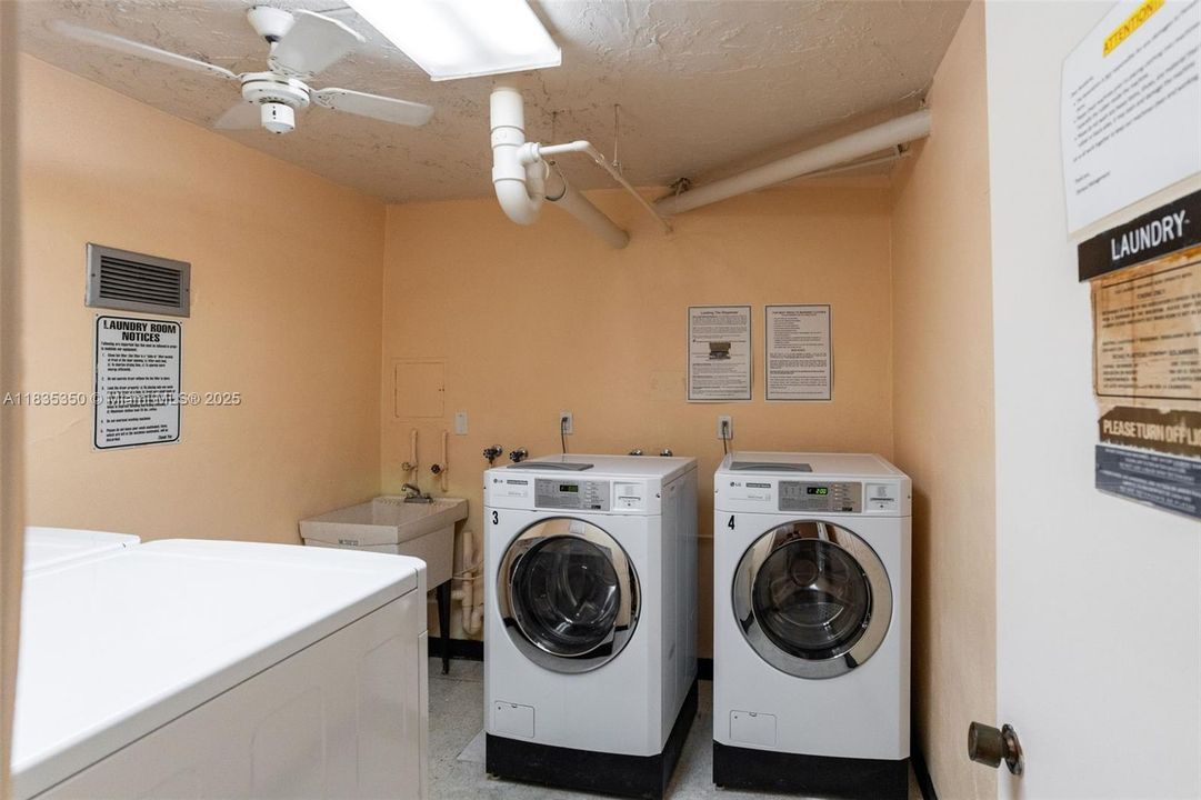 Vendido Recientemente: $265,000 (2 camas, 2 baños, 1280 Pies cuadrados)