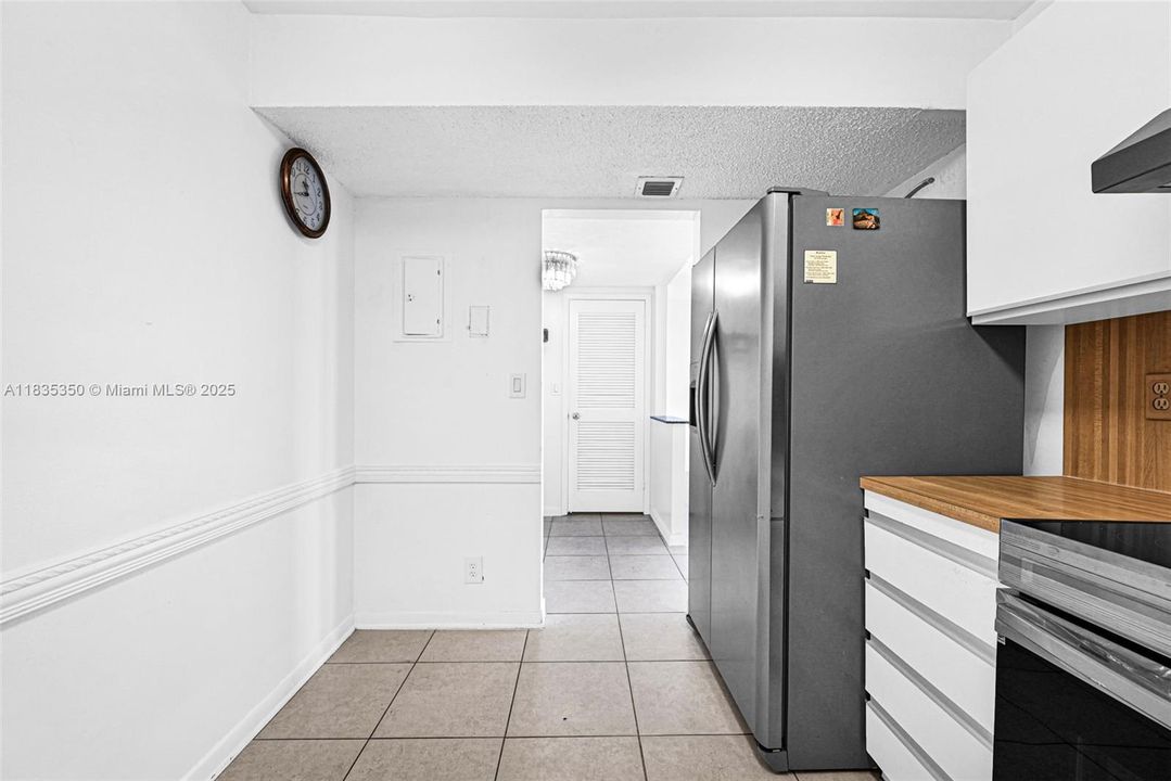 Vendido Recientemente: $265,000 (2 camas, 2 baños, 1280 Pies cuadrados)