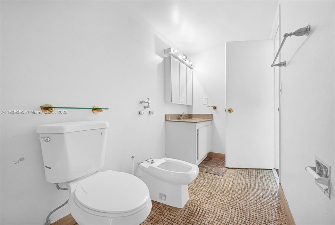 Vendido Recientemente: $265,000 (2 camas, 2 baños, 1280 Pies cuadrados)