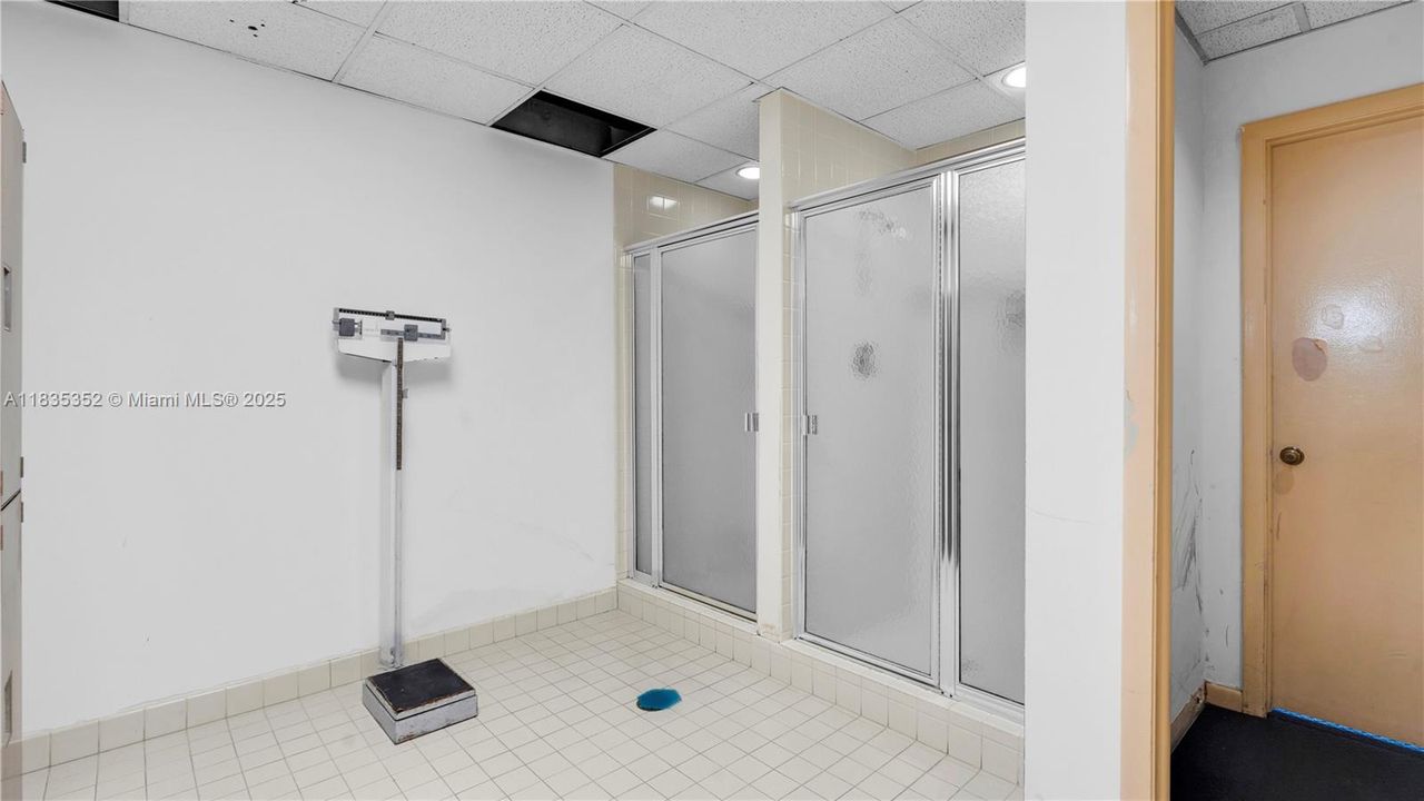 Vendido Recientemente: $750,000 (2 camas, 2 baños, 1005 Pies cuadrados)