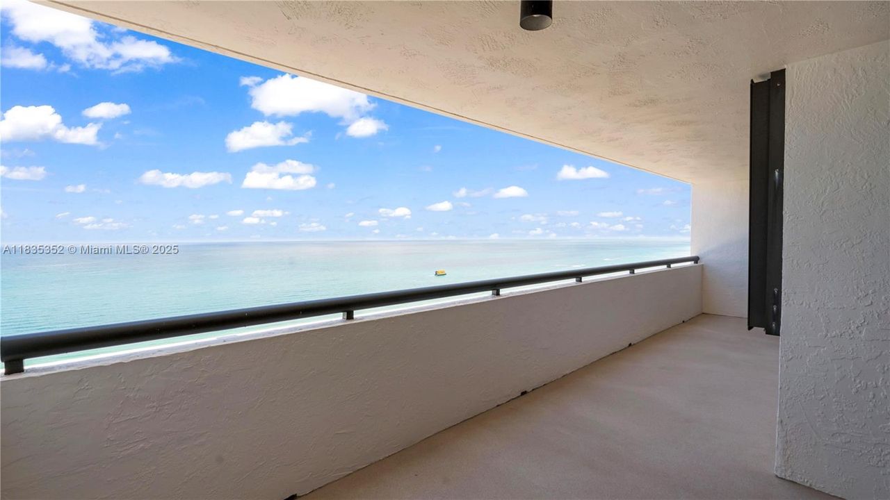 Vendido Recientemente: $750,000 (2 camas, 2 baños, 1005 Pies cuadrados)