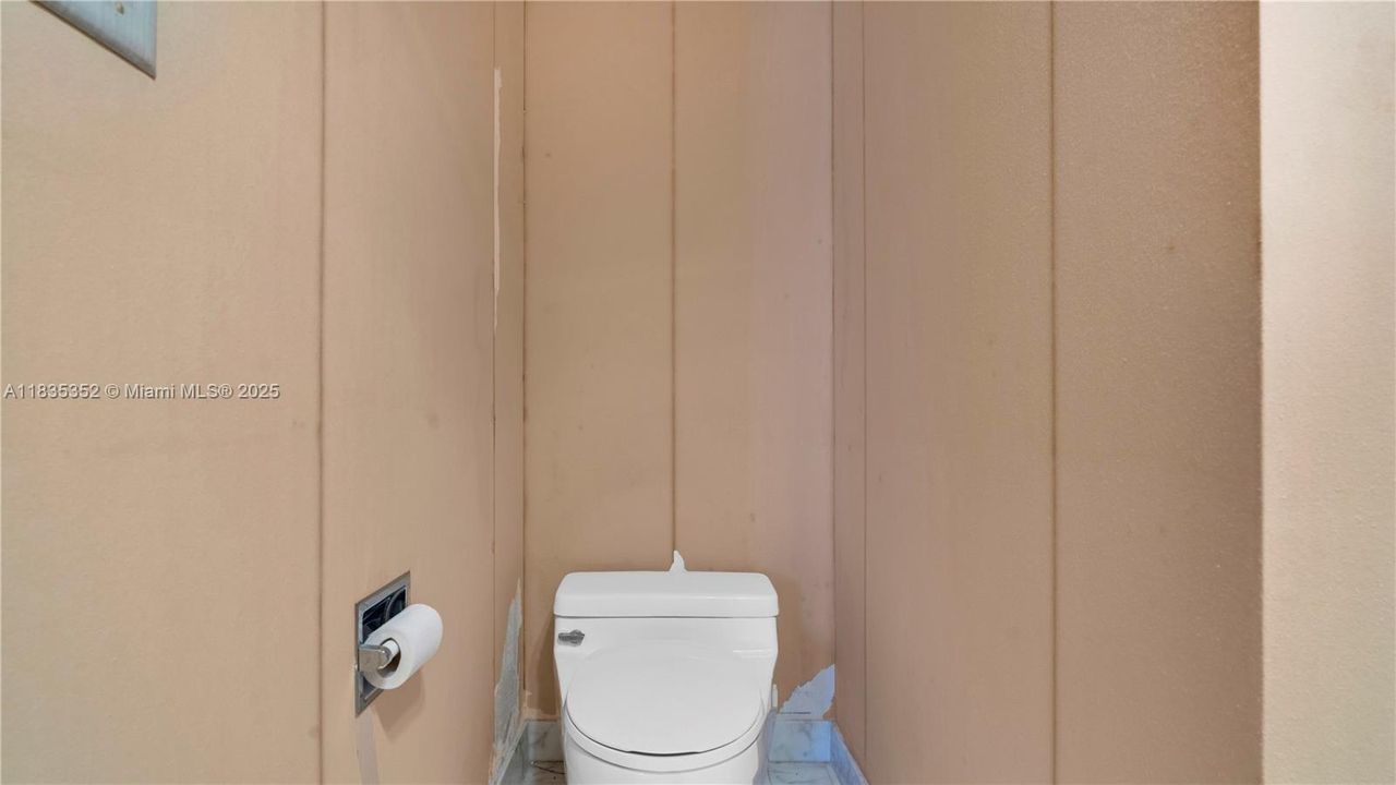 Vendido Recientemente: $750,000 (2 camas, 2 baños, 1005 Pies cuadrados)