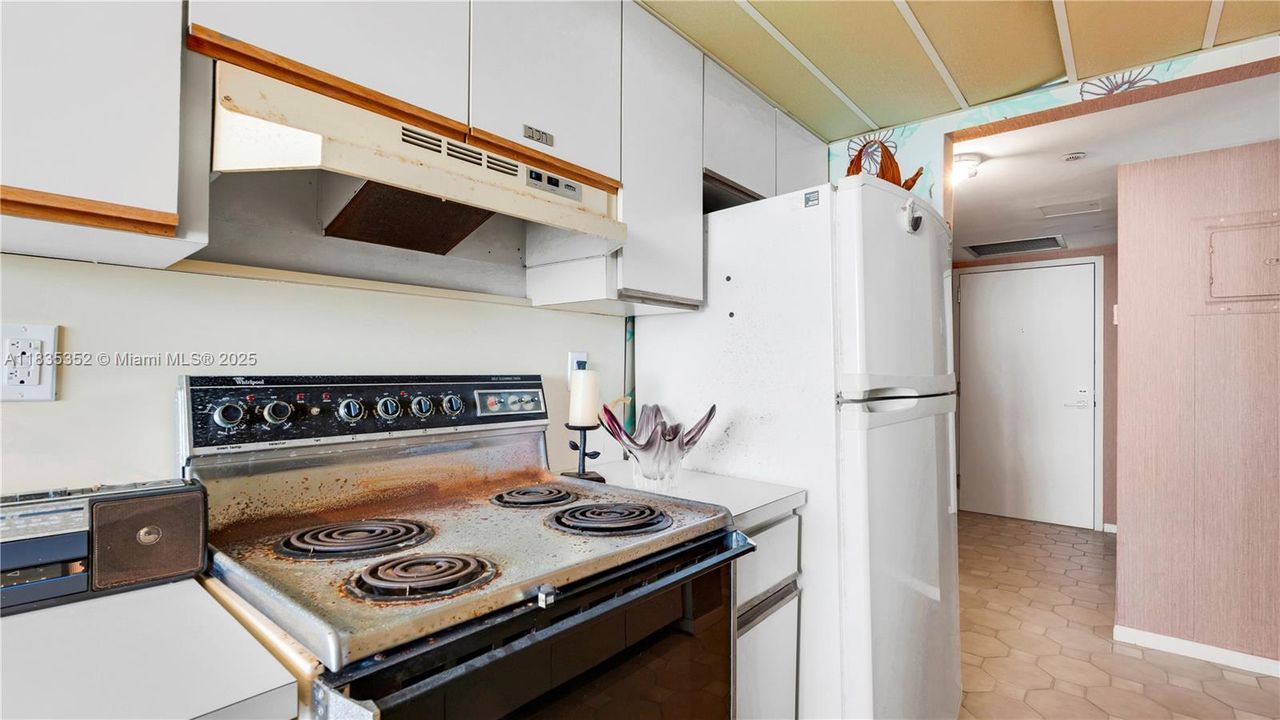 Vendido Recientemente: $750,000 (2 camas, 2 baños, 1005 Pies cuadrados)