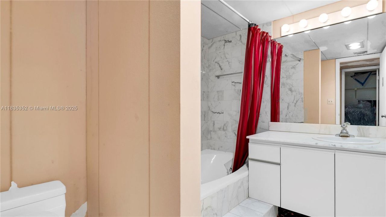 Vendido Recientemente: $750,000 (2 camas, 2 baños, 1005 Pies cuadrados)