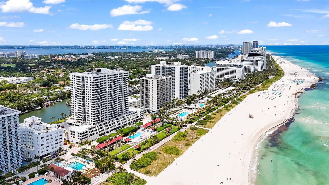 Vendido Recientemente: $750,000 (2 camas, 2 baños, 1005 Pies cuadrados)