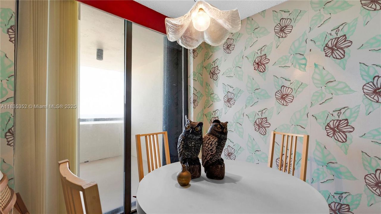 Vendido Recientemente: $750,000 (2 camas, 2 baños, 1005 Pies cuadrados)