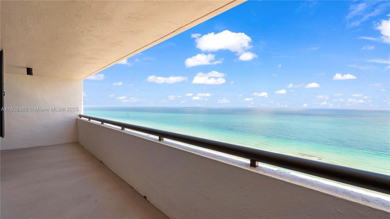 Vendido Recientemente: $750,000 (2 camas, 2 baños, 1005 Pies cuadrados)