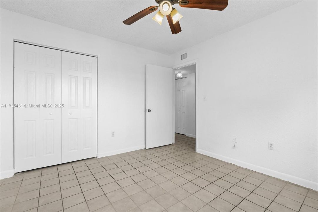 Vendido Recientemente: $199,900 (2 camas, 1 baños, 696 Pies cuadrados)