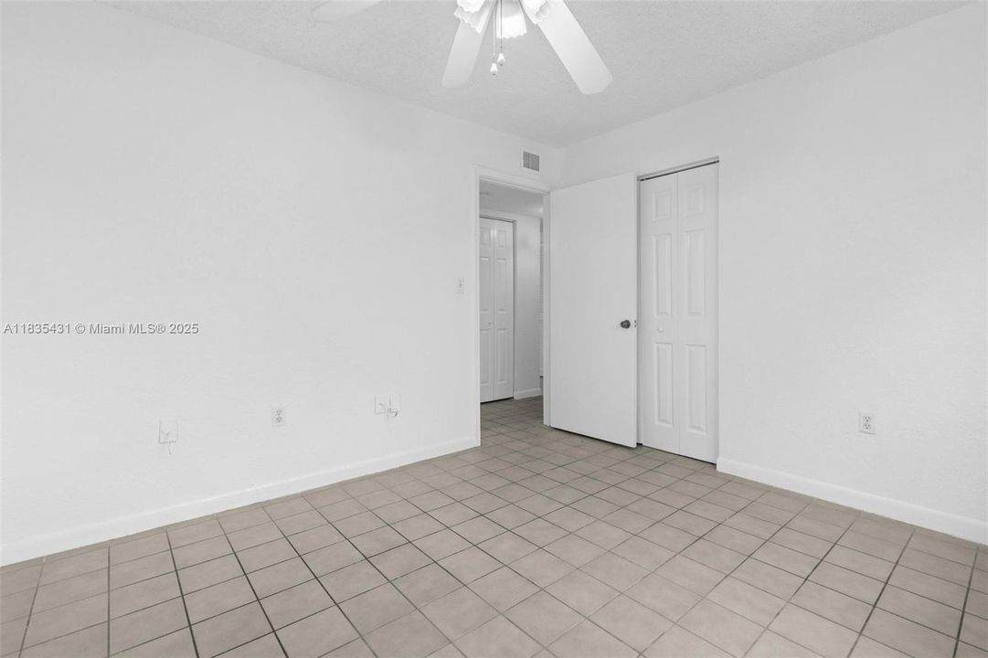 Vendido Recientemente: $199,900 (2 camas, 1 baños, 696 Pies cuadrados)