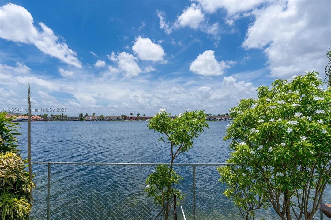 Vendido Recientemente: $199,900 (2 camas, 1 baños, 696 Pies cuadrados)