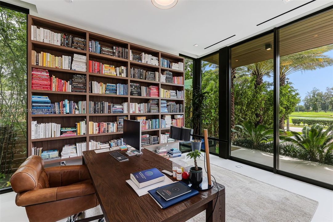 For Sale: $11,995,000 (5 beds, 6 baths, 5214 Square Feet)