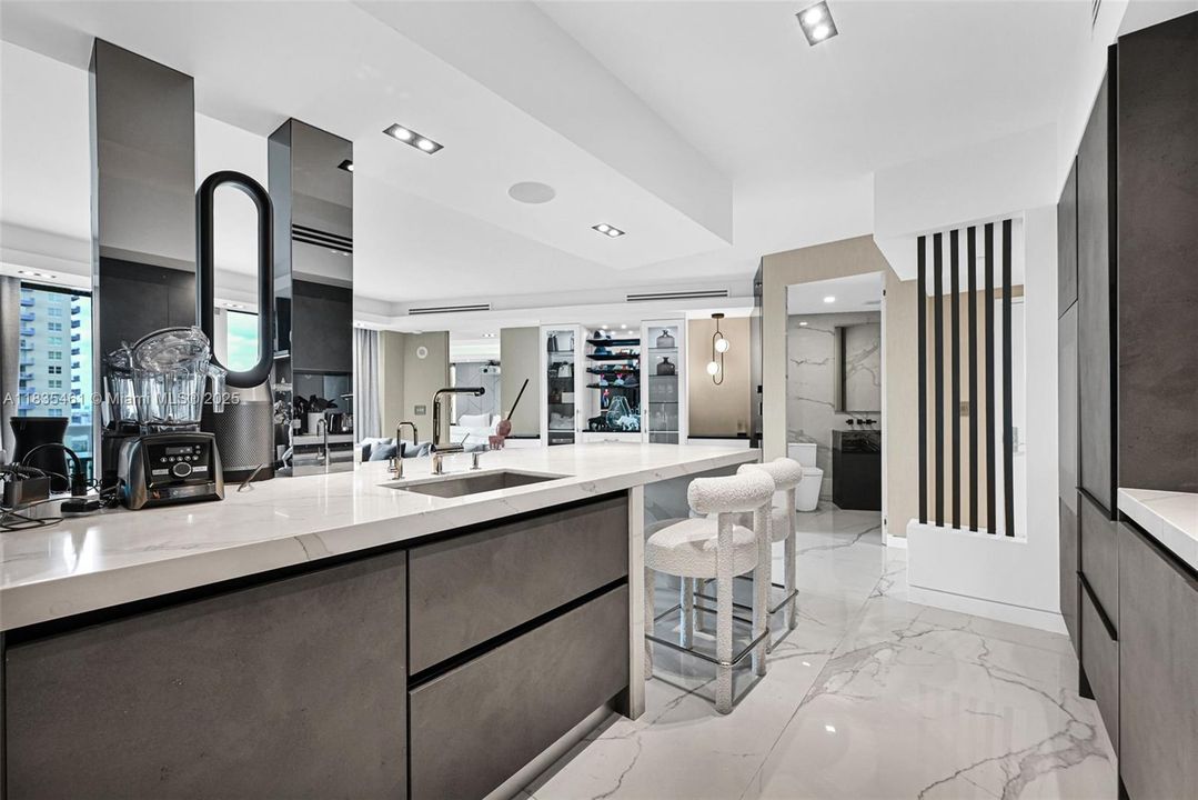 En Venta: $1,950,000 (1 camas, 1 baños, 1008 Pies cuadrados)