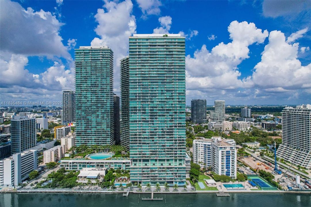 En Venta: $2,200,000 (3 camas, 3 baños, 1634 Pies cuadrados)