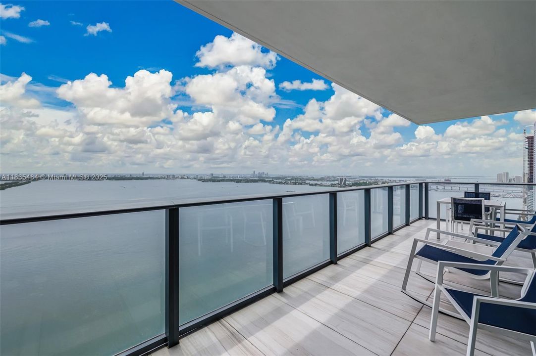 En Venta: $2,200,000 (3 camas, 3 baños, 1634 Pies cuadrados)
