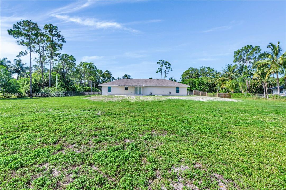 For Sale: $608,000 (3 beds, 2 baths, 1700 Square Feet)