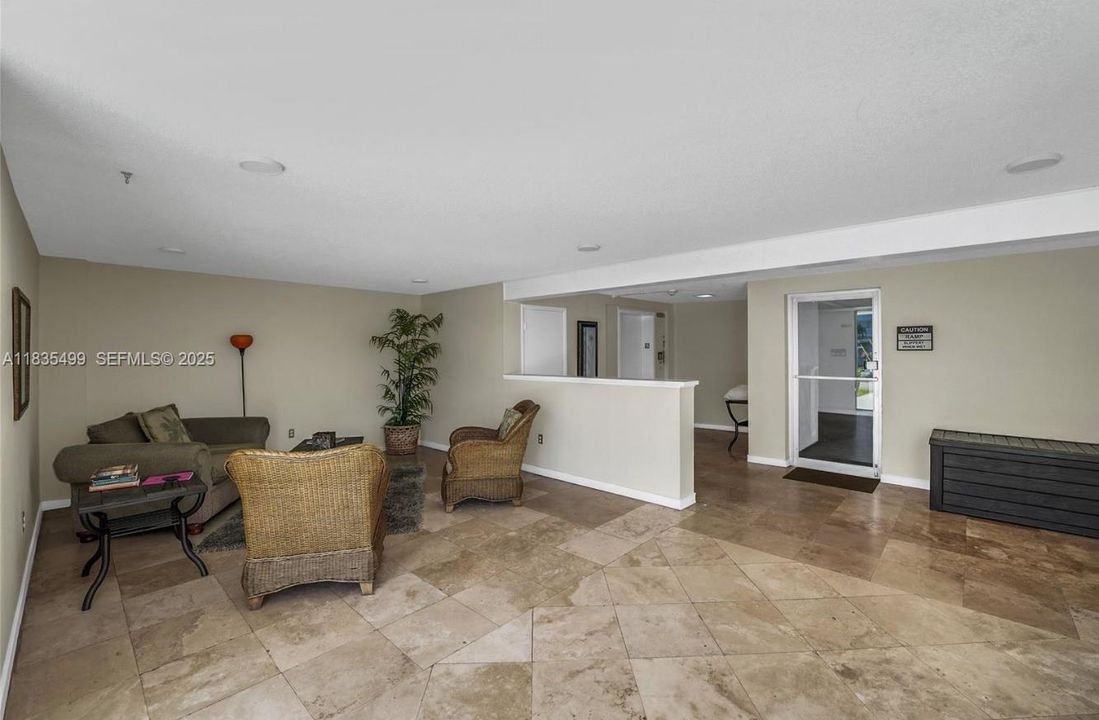 Activo con contrato: $175,000 (1 camas, 1 baños, 531 Pies cuadrados)