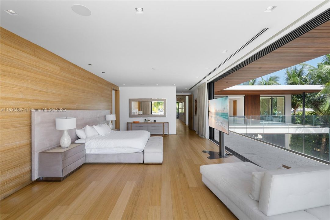 For Sale: $38,000,000 (5 beds, 5 baths, 7890 Square Feet)