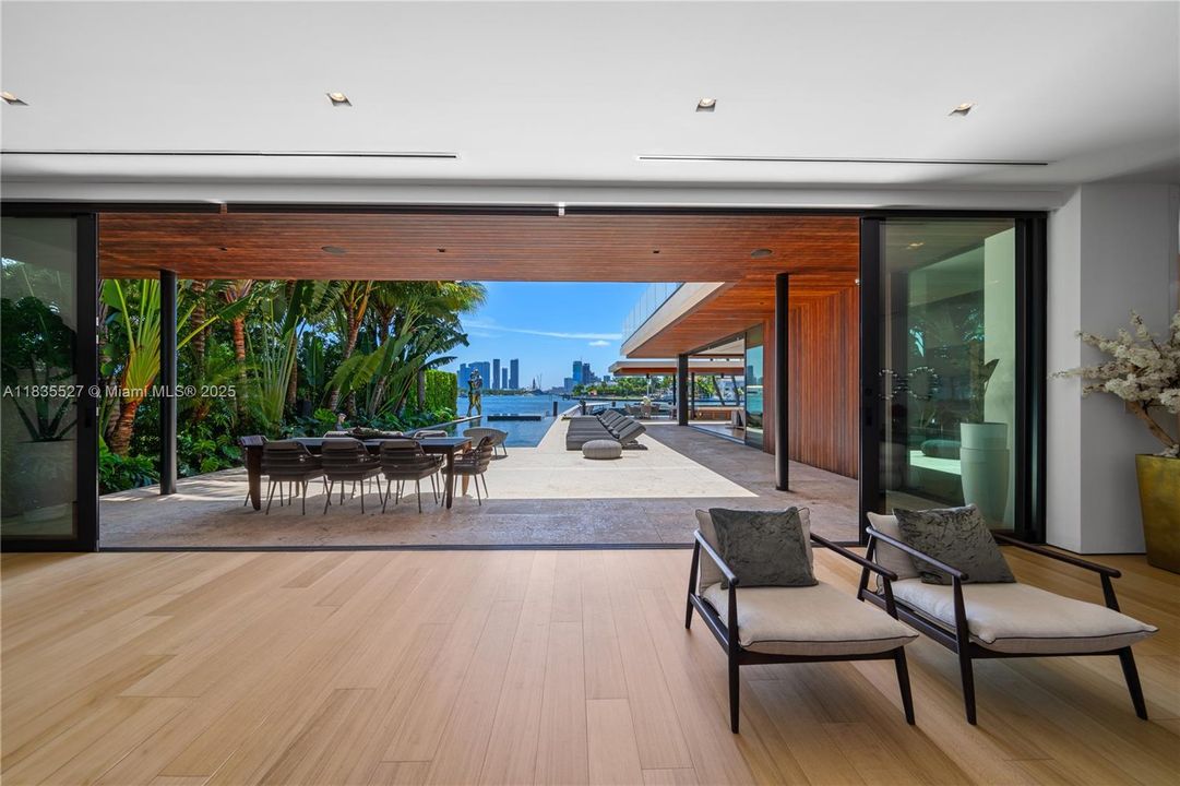 For Sale: $38,000,000 (5 beds, 5 baths, 7890 Square Feet)