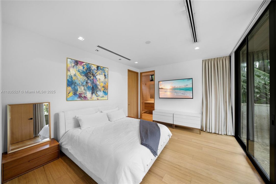 For Sale: $38,000,000 (5 beds, 5 baths, 7890 Square Feet)