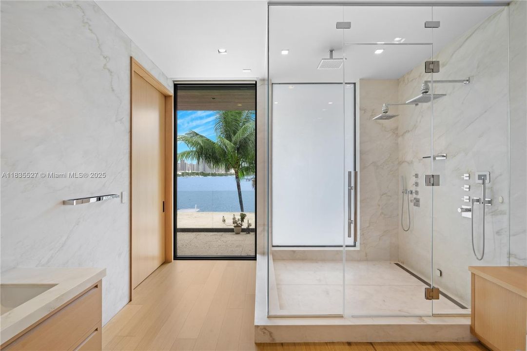 For Sale: $38,000,000 (5 beds, 5 baths, 7890 Square Feet)