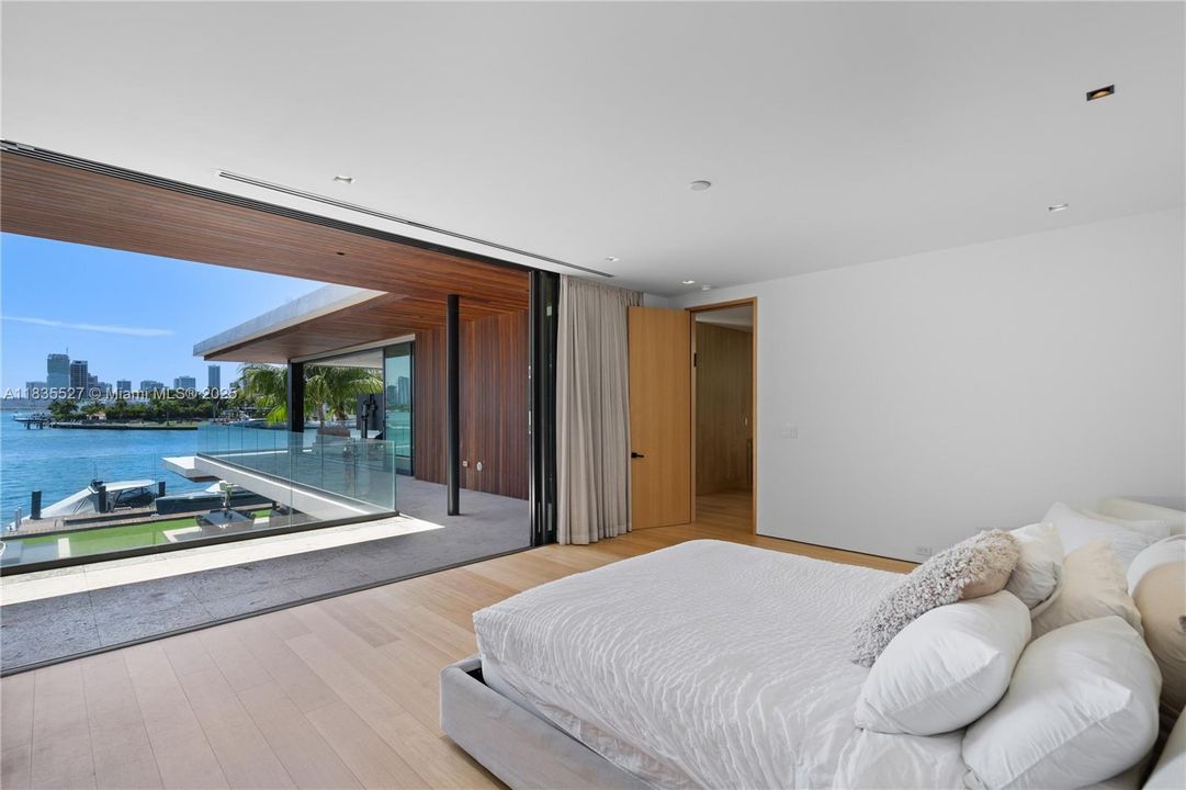 For Sale: $38,000,000 (5 beds, 5 baths, 7890 Square Feet)