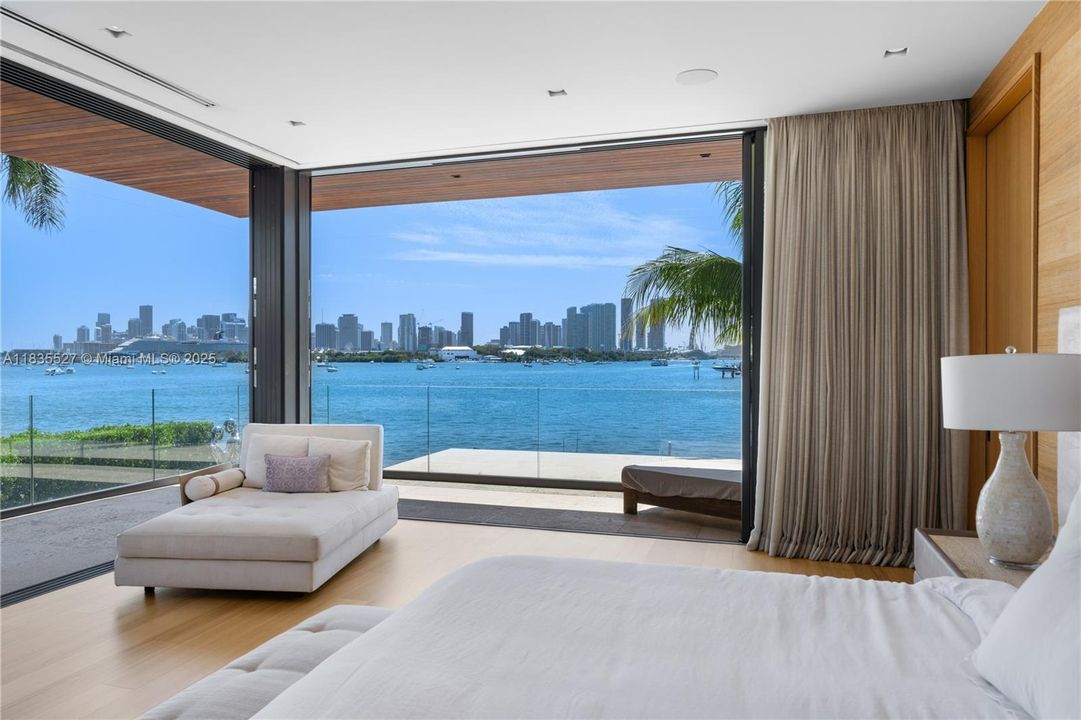 For Sale: $38,000,000 (5 beds, 5 baths, 7890 Square Feet)