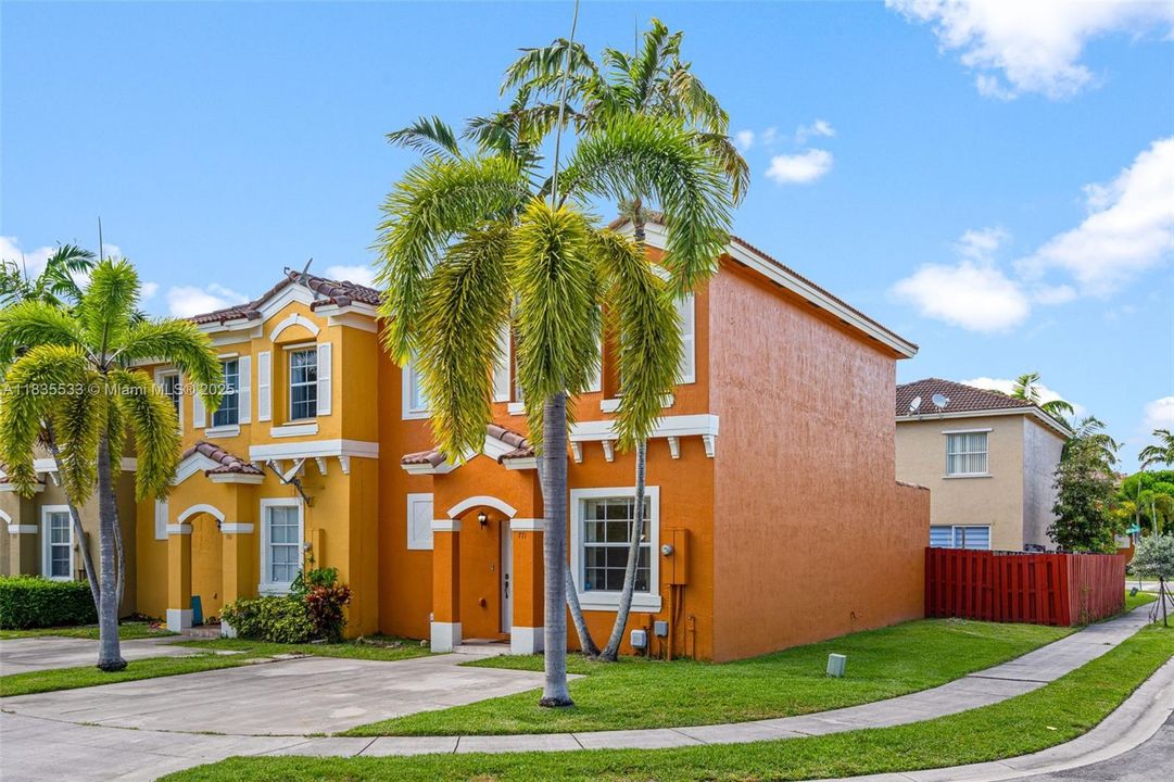 Recently Sold: $345,000 (3 beds, 2 baths, 1587 Square Feet)