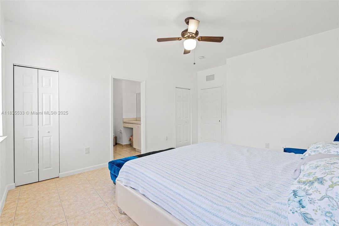 Recently Sold: $345,000 (3 beds, 2 baths, 1587 Square Feet)