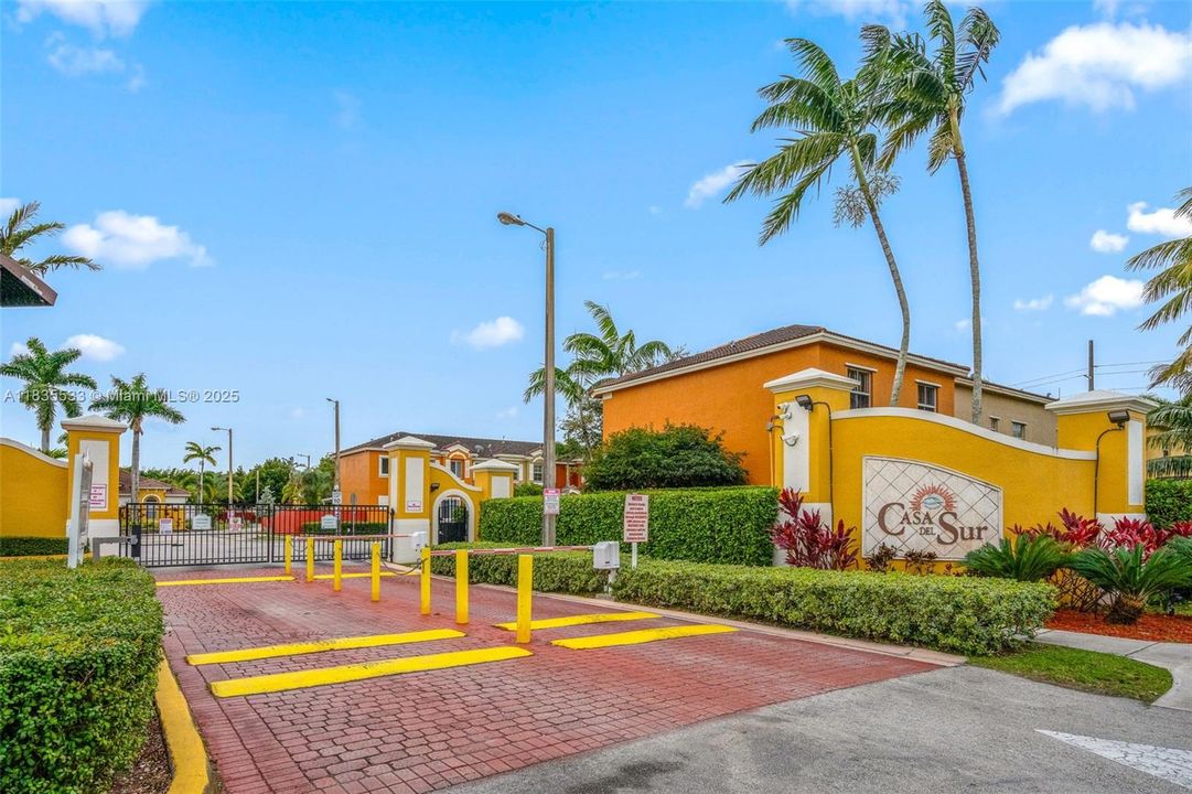 Recently Sold: $345,000 (3 beds, 2 baths, 1587 Square Feet)