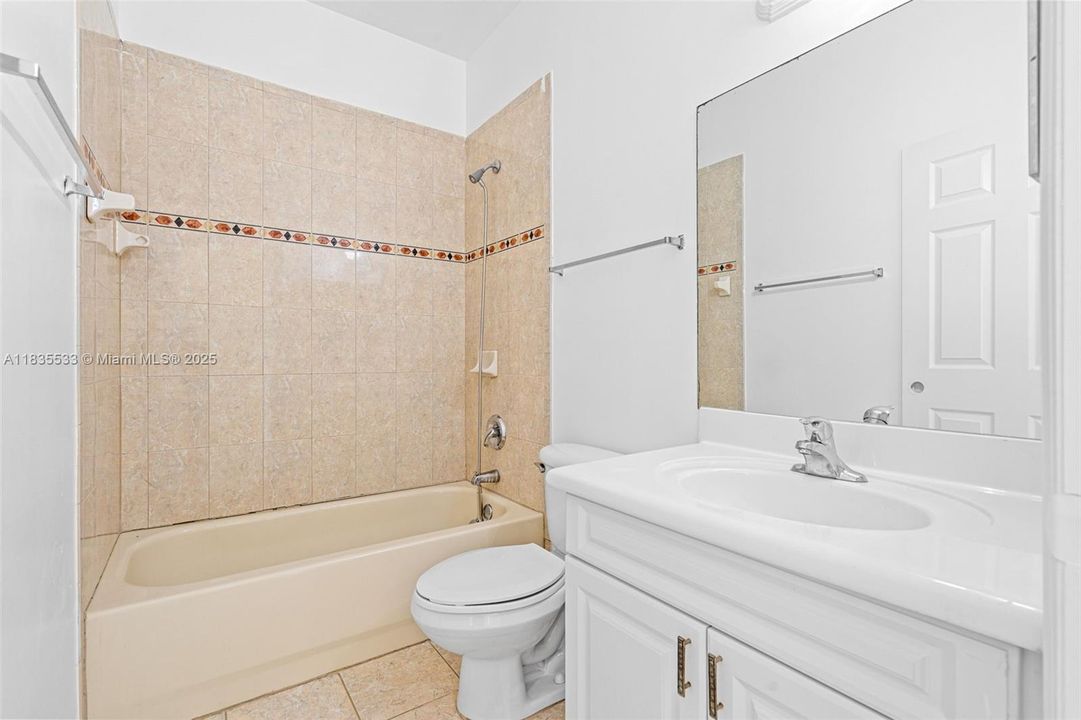 Recently Sold: $345,000 (3 beds, 2 baths, 1587 Square Feet)