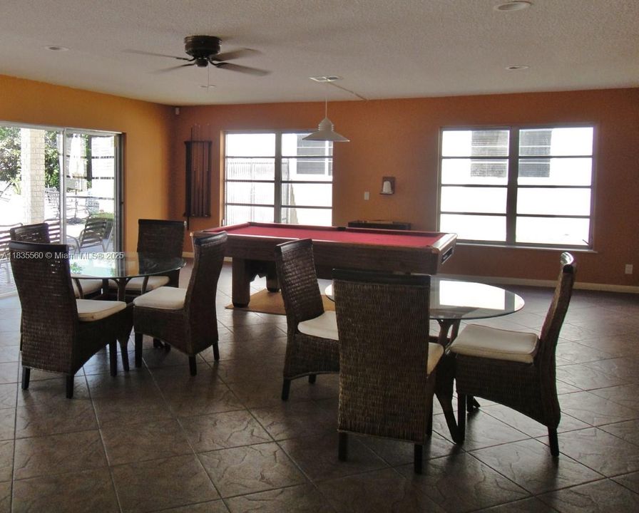 For Sale: $145,000 (1 beds, 1 baths, 750 Square Feet)