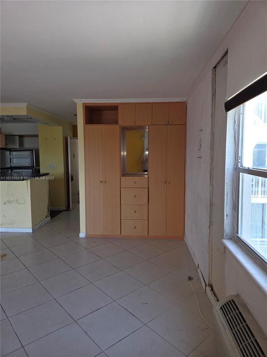 最近售出: $145,000 (0 贝兹, 1 浴室, 468 平方英尺)