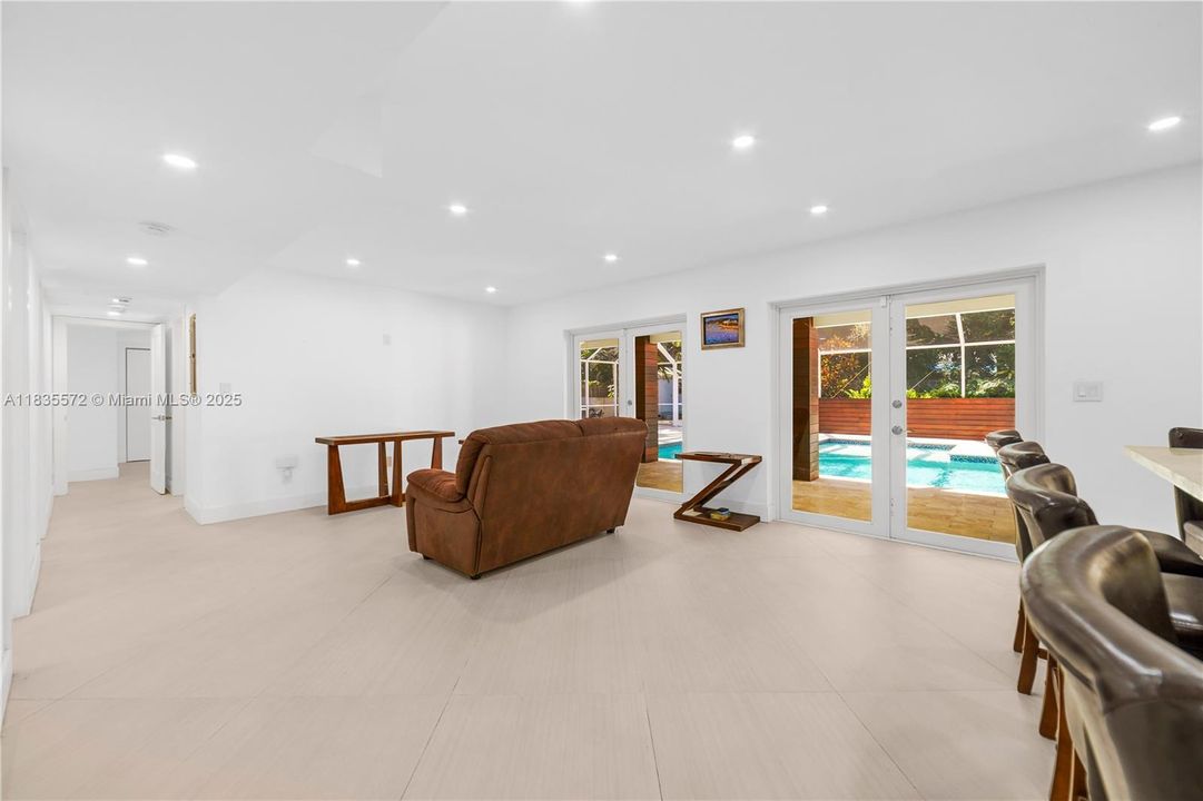 For Sale: $1,449,999 (4 beds, 3 baths, 2875 Square Feet)
