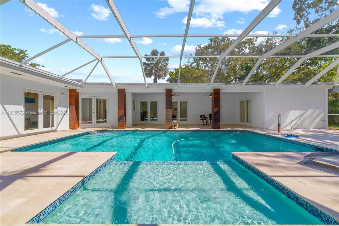 For Sale: $1,449,999 (4 beds, 3 baths, 2875 Square Feet)
