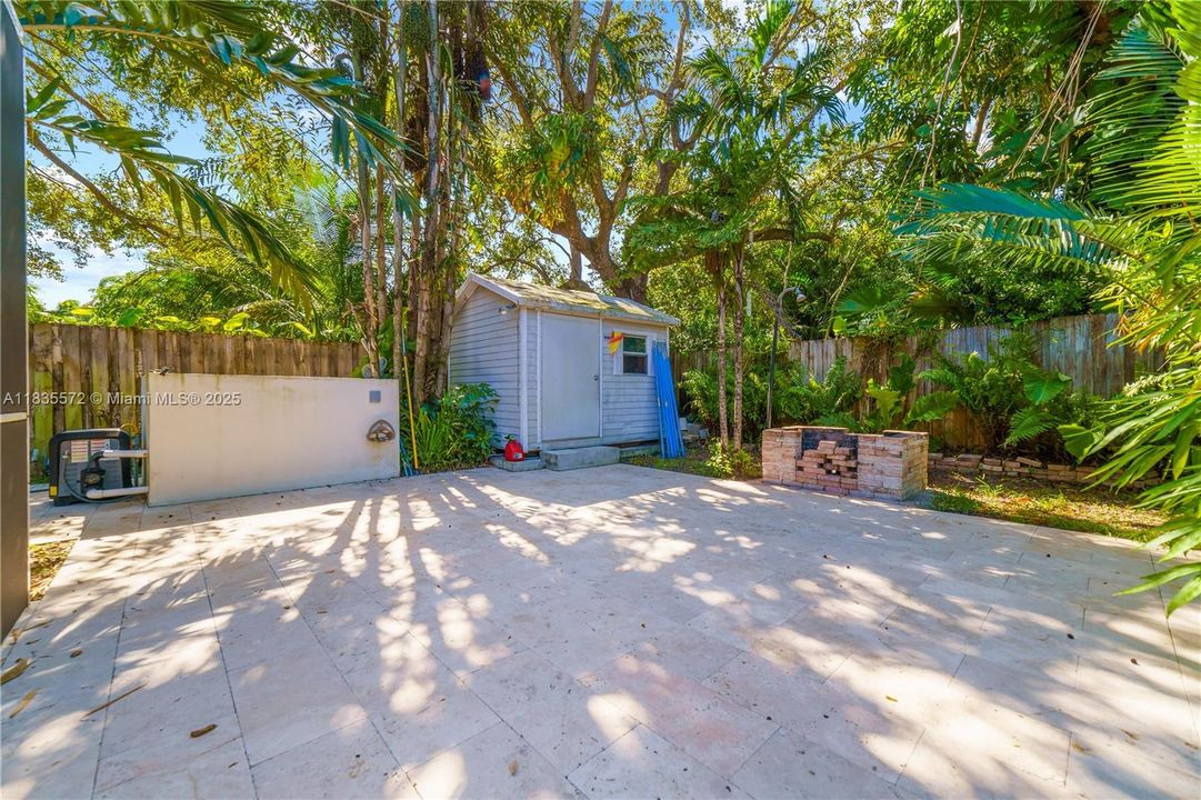 For Sale: $1,449,999 (4 beds, 3 baths, 2875 Square Feet)
