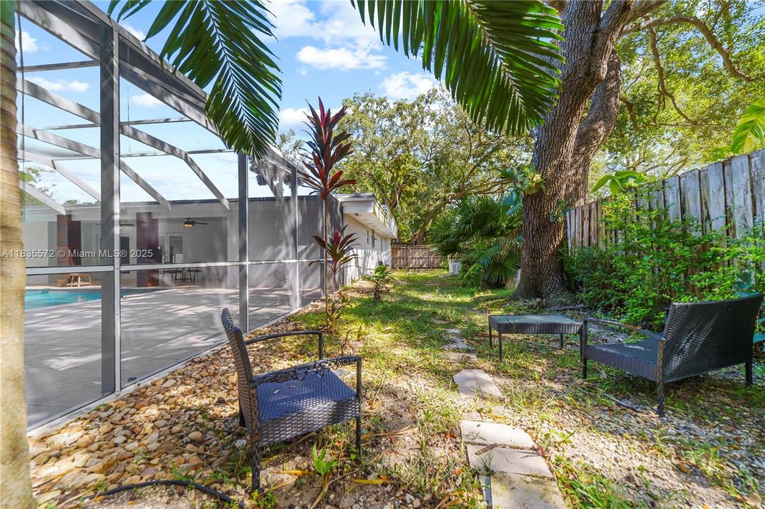 For Sale: $1,449,999 (4 beds, 3 baths, 2875 Square Feet)