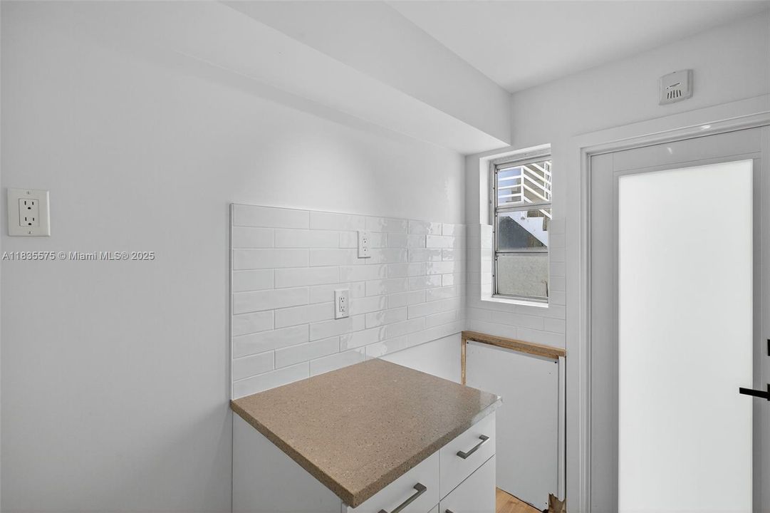 Recently Sold: $195,000 (0 beds, 1 baths, 400 Square Feet)