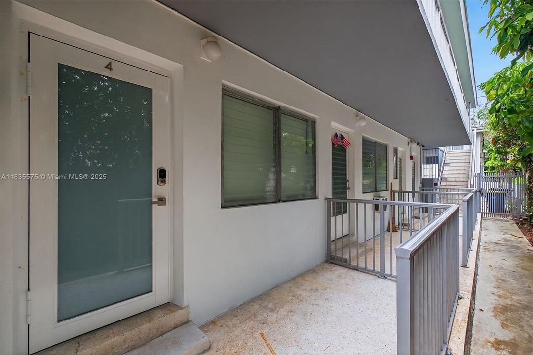 Recently Sold: $195,000 (0 beds, 1 baths, 400 Square Feet)